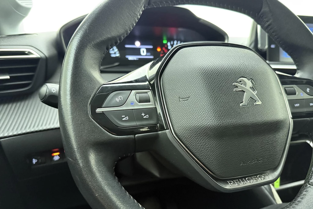 Peugeot 208 – foto 18