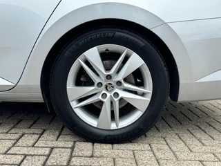 Škoda Superb – thumbnail 24