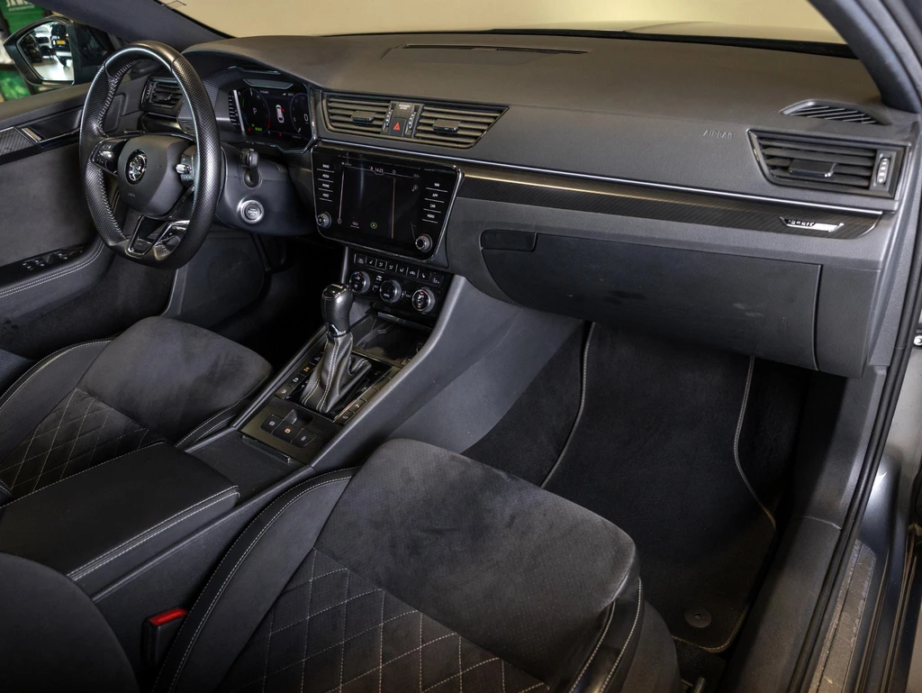 Škoda Superb – foto 9