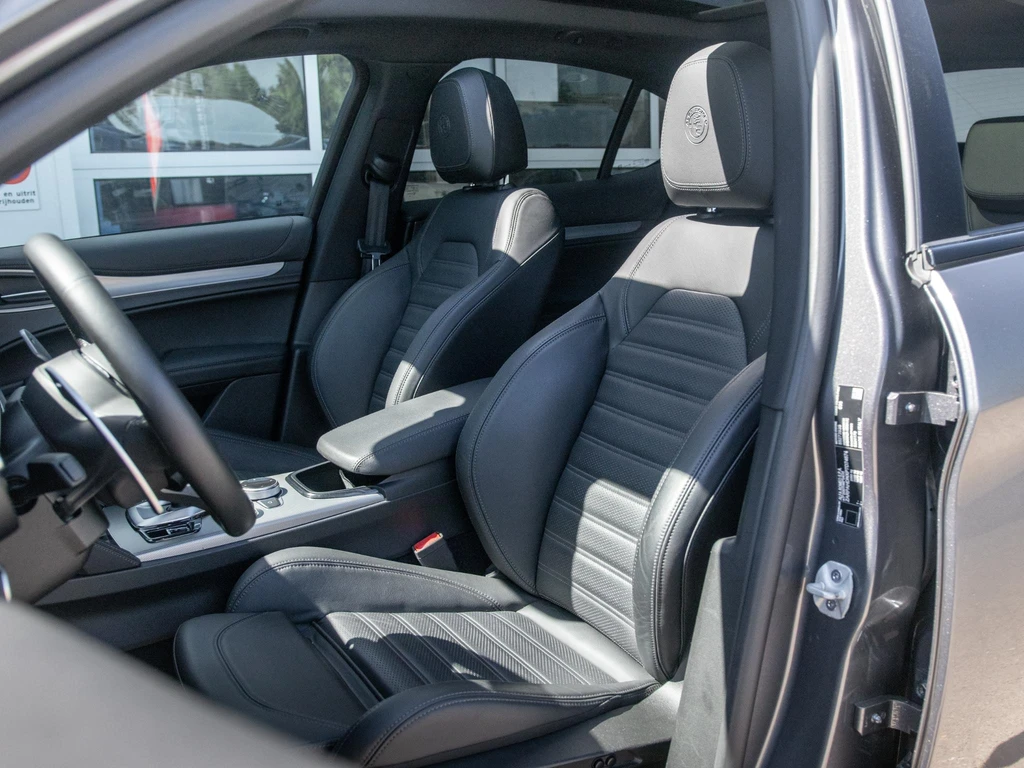 Alfa Romeo Stelvio – foto 16