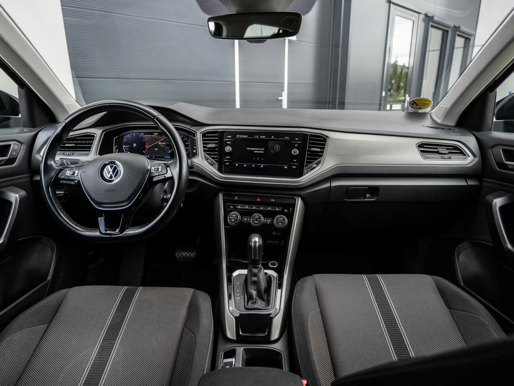 Volkswagen T-Roc – foto 8