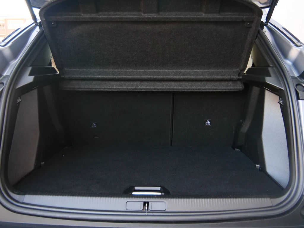 Peugeot e-2008 – foto 31