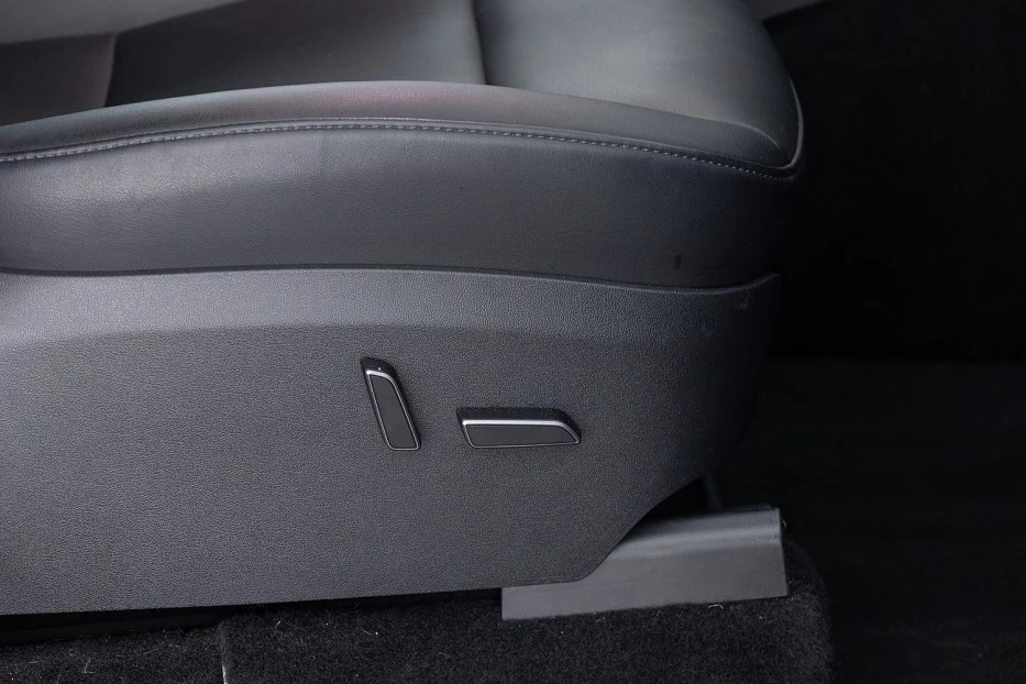 Tesla Model Y – foto 12