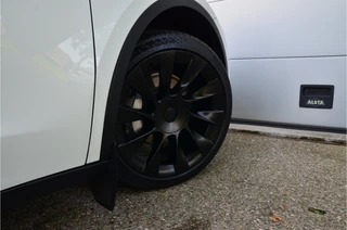 Tesla Model Y – thumbnail 10