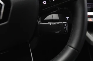 Renault Megane E-Tech – thumbnail 24