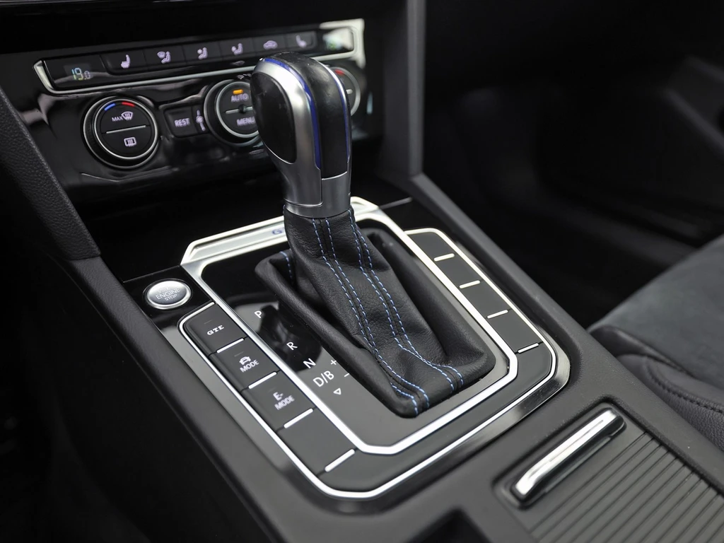 Volkswagen Passat – foto 23