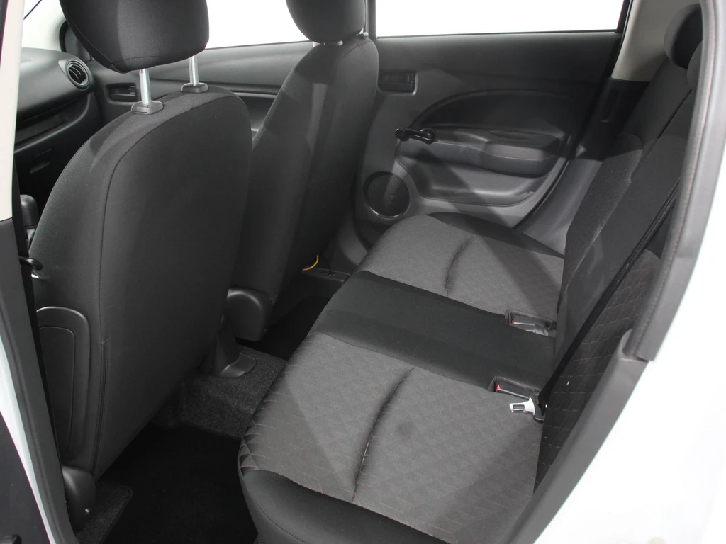 Mitsubishi Space Star – foto 9
