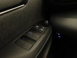 Toyota Yaris – thumbnail 19