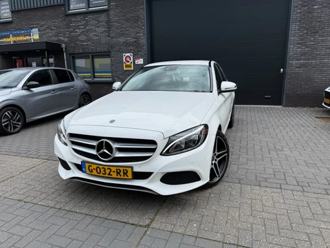 Mercedes-Benz C-Klasse 200 Premium Plus | 1E EIGENAAR | 12MND GARANTIE | LED | CRUISE | SFEER | STOELVERWM. | NAVI |