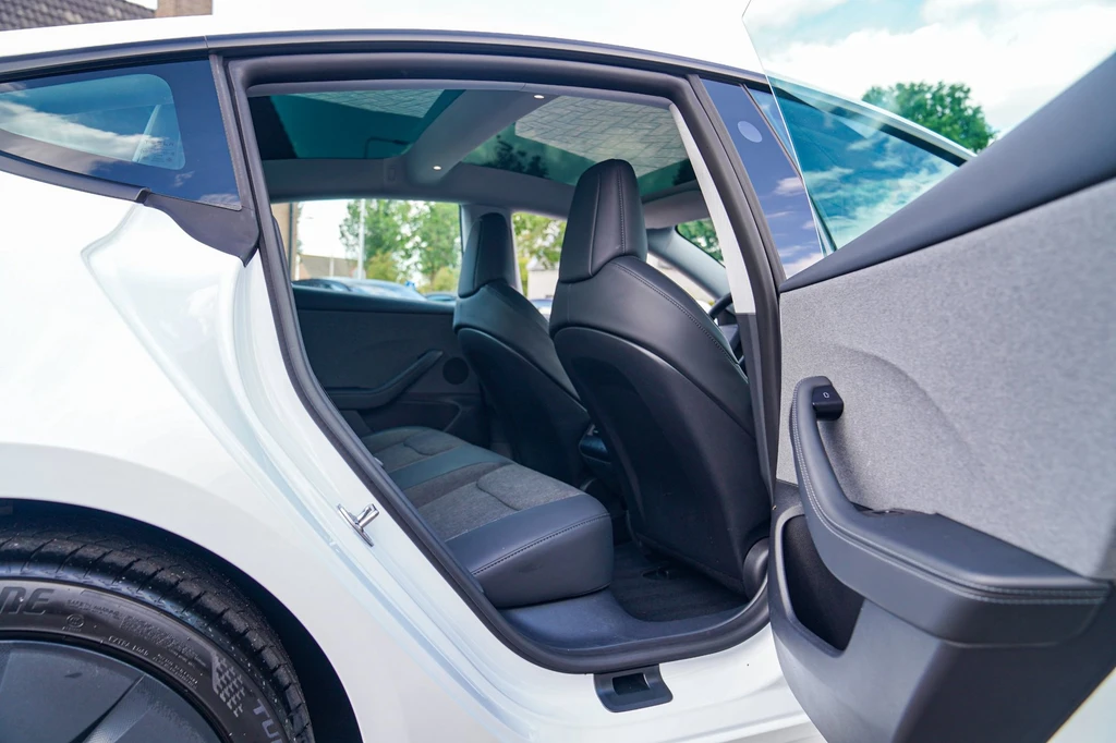 Tesla Model 3 – foto 18