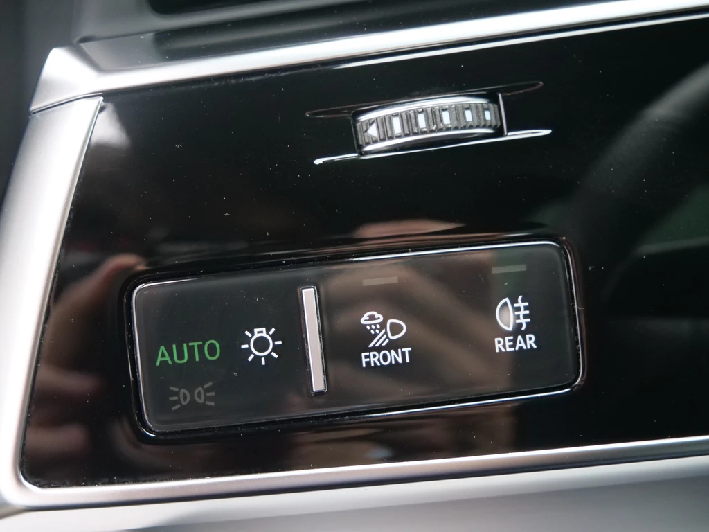 Audi Q8 – foto 32