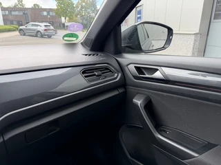 Volkswagen T-Roc – thumbnail 10