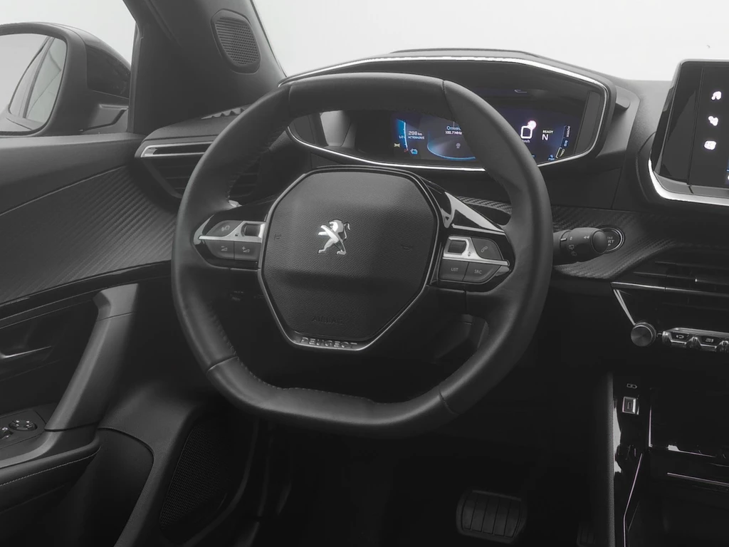 Peugeot e-2008 – foto 25