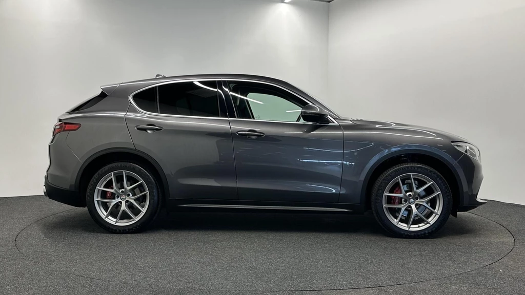 Alfa Romeo Stelvio – foto 6