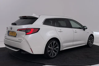 Toyota Corolla Touring Sports – thumbnail 9