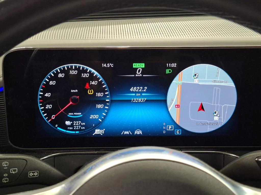 Mercedes-Benz EQC – foto 18