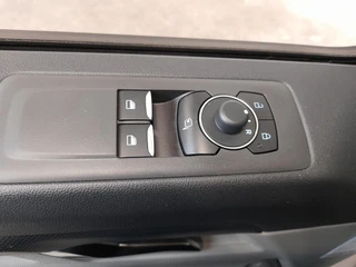 Ford Transit Custom – thumbnail 17