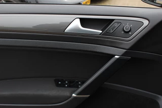 Volkswagen Golf – thumbnail 33