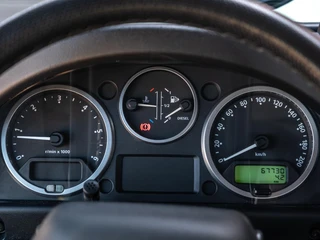 Land Rover Defender – thumbnail 17