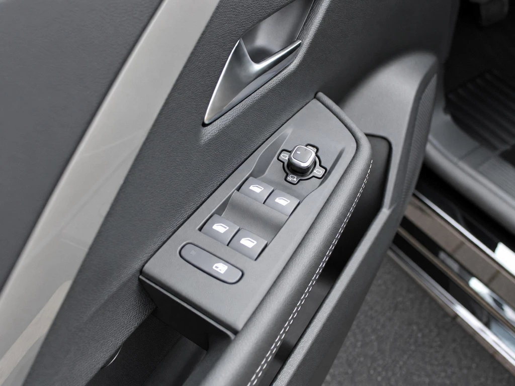 Opel Astra – foto 28