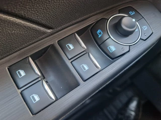 Ford Kuga – thumbnail 18
