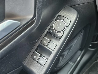 Ford Kuga – thumbnail 15