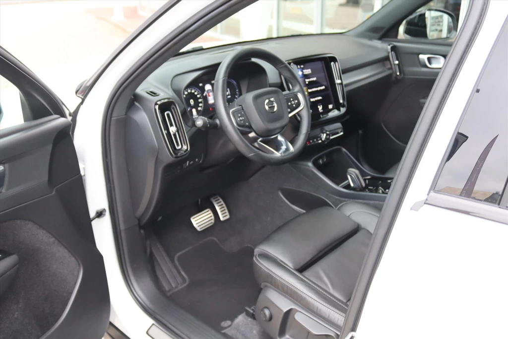 Volvo XC40 – foto 11
