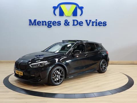 BMW 1 Serie 118i Introduction Edition M Sport Airco ECC | Panorama | Harman Kardon | Virtual  | Sfeer | Apple Carplay | Isofix | NAP