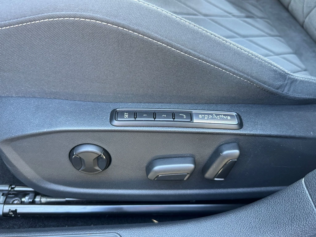 Volkswagen e-Golf – foto 11