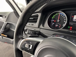 Volkswagen Golf – thumbnail 19
