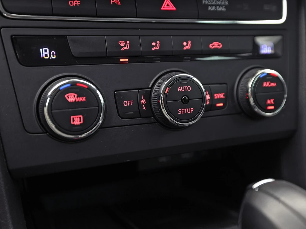 SEAT Leon – foto 24