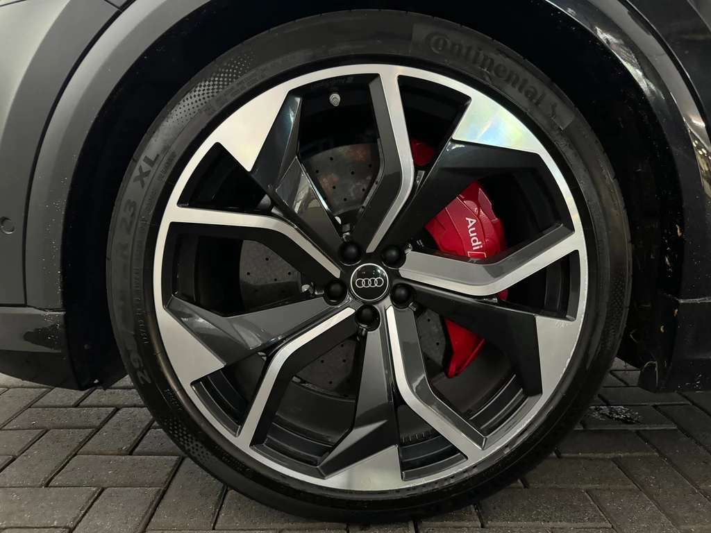 Audi RSQ8 – foto 24