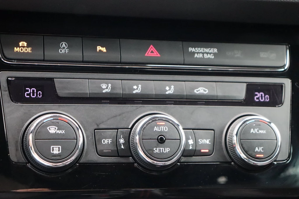 SEAT Leon – foto 19