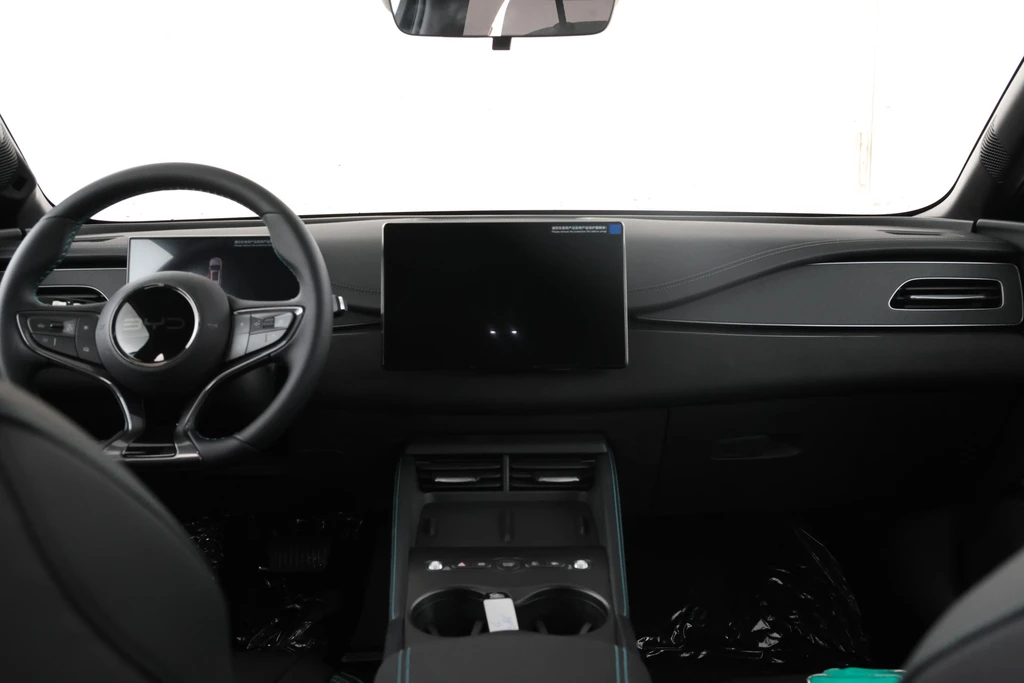 BYD SEAL – foto 15