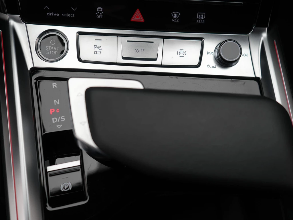 Audi Q8 Sportback e-tron – foto 42