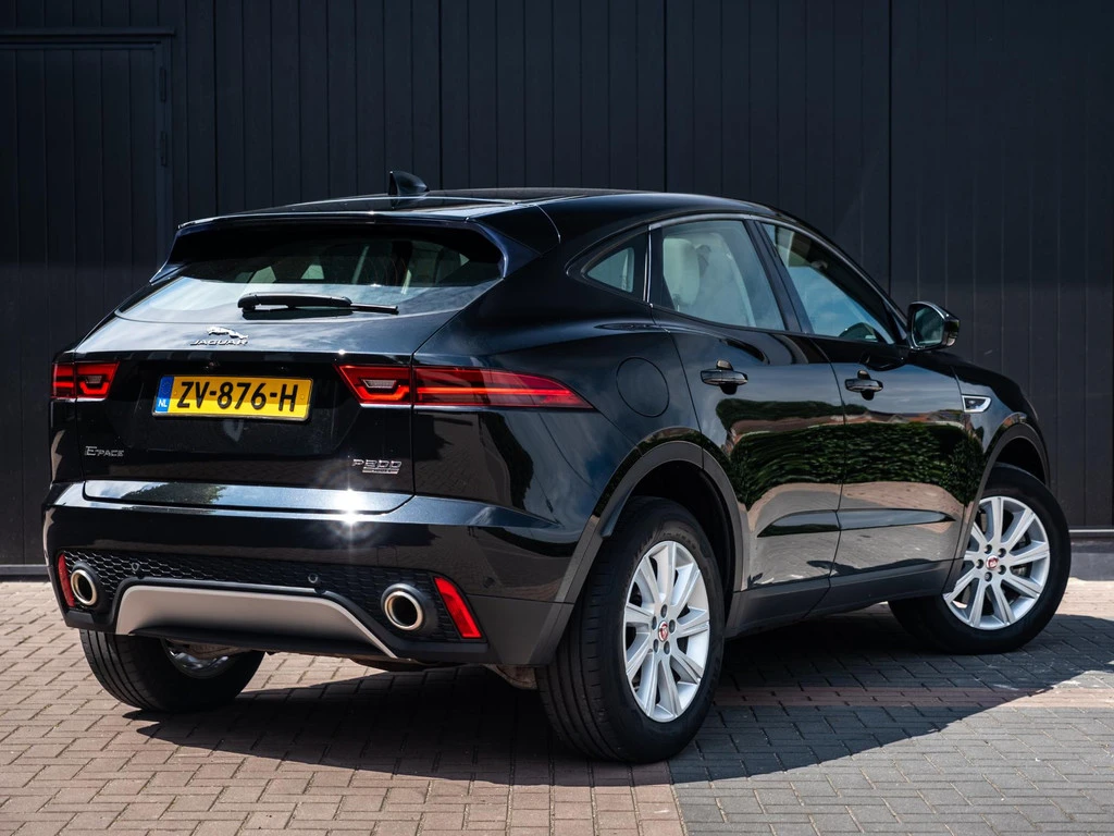 Jaguar E-PACE – foto 9