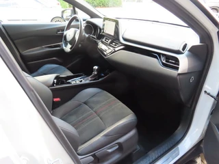 Toyota C-HR – thumbnail 36
