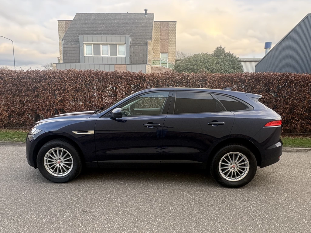 Jaguar F-PACE – foto 4