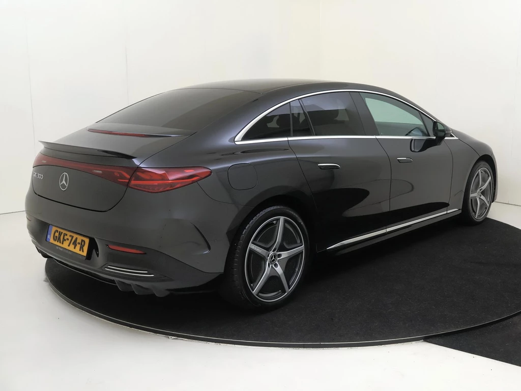 Mercedes-Benz EQE – foto 5