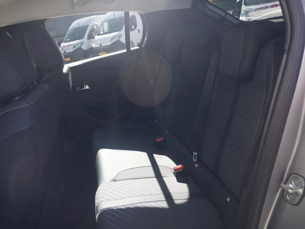 Peugeot 208 – foto 32