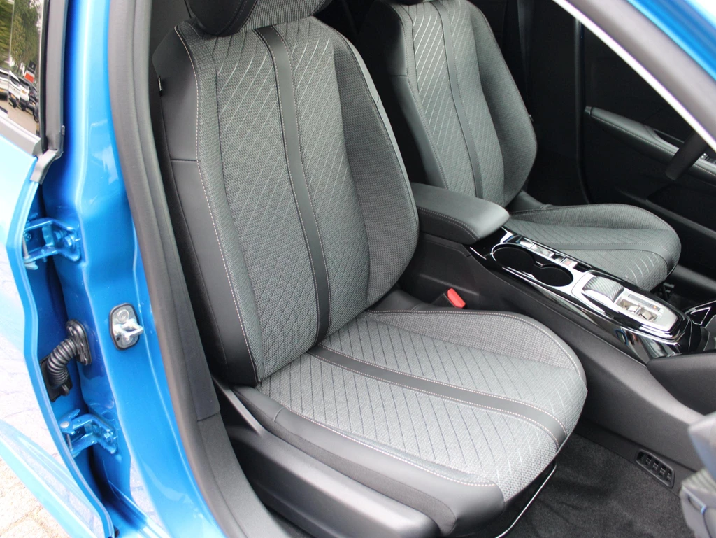 Peugeot 208 – foto 13