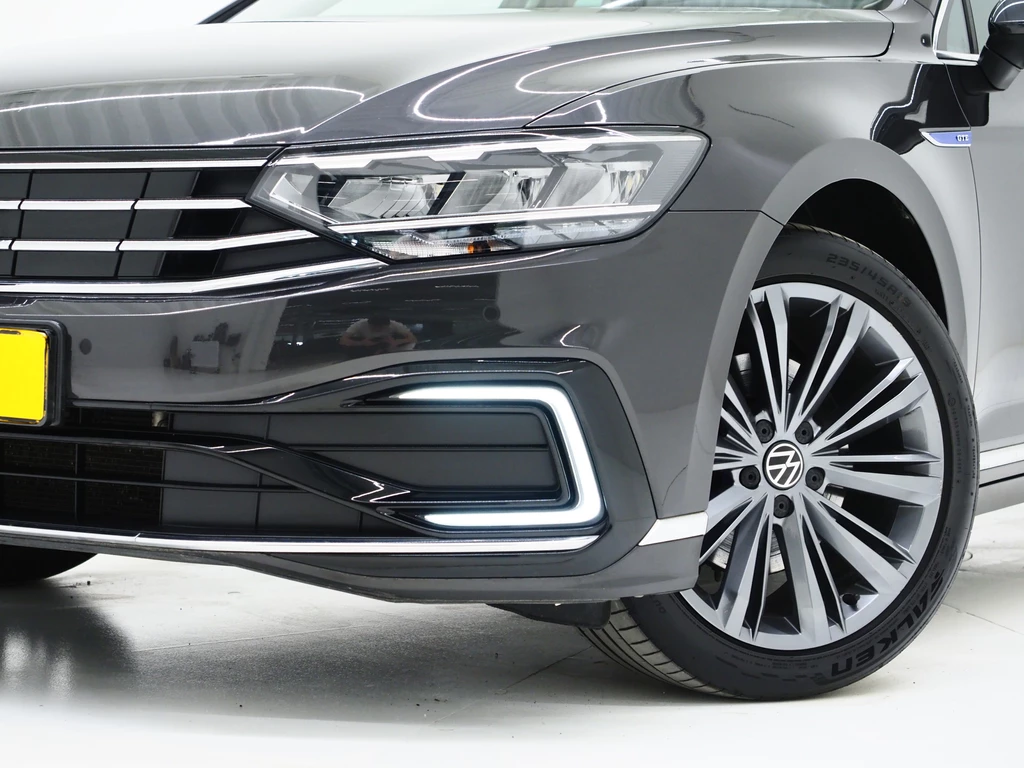 Volkswagen Passat – foto 11