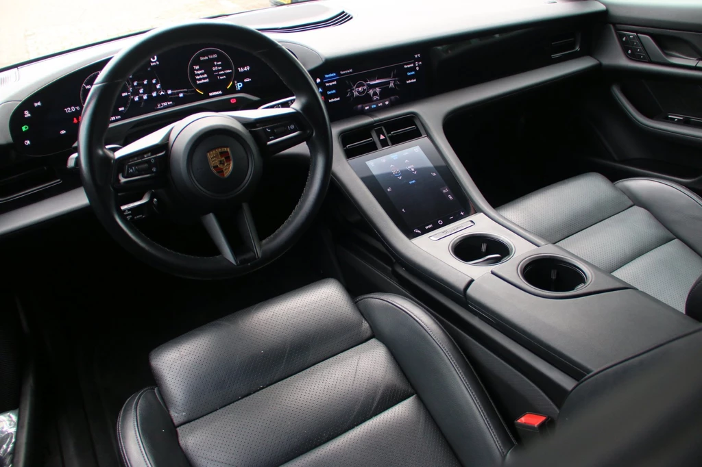 Porsche Taycan – foto 8