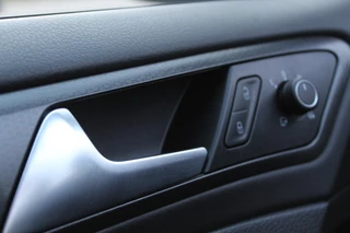 Volkswagen Golf – thumbnail 38