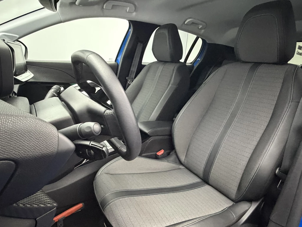 Peugeot 208 – foto 10