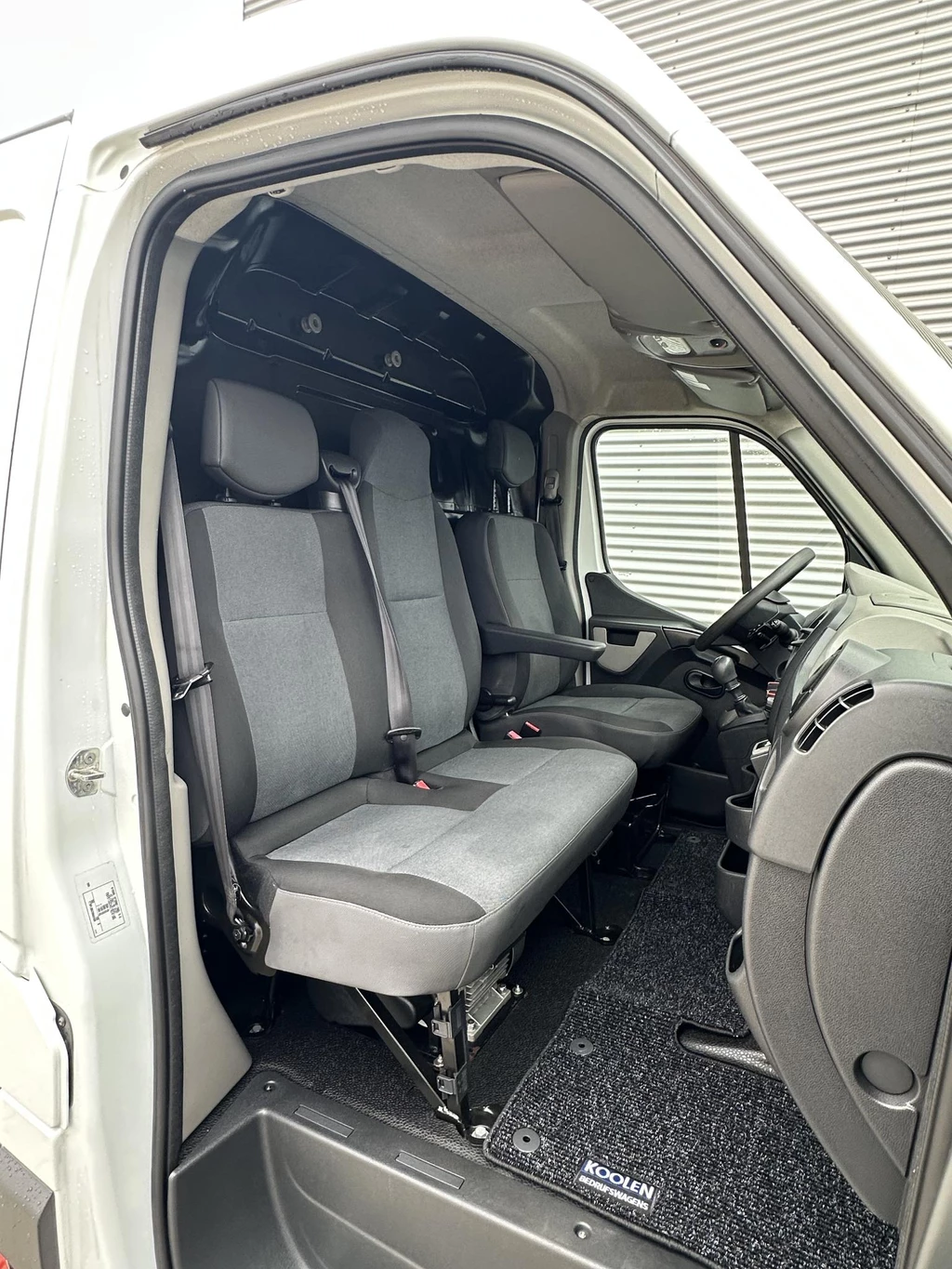 Nissan NV400 – foto 12