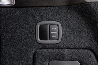 Porsche Cayenne – thumbnail 50