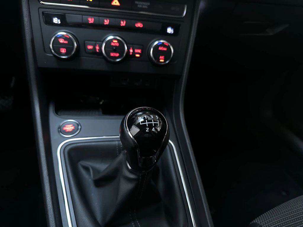 SEAT Leon – foto 22