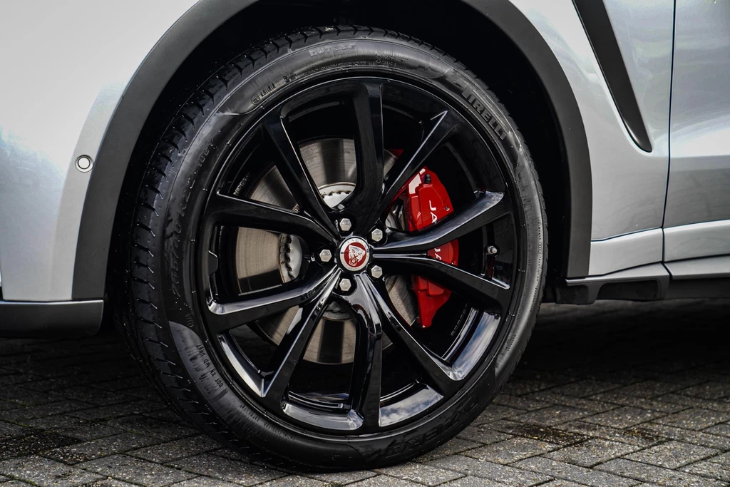 Jaguar F-PACE – foto 26