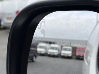 Opel Vivaro – thumbnail 27